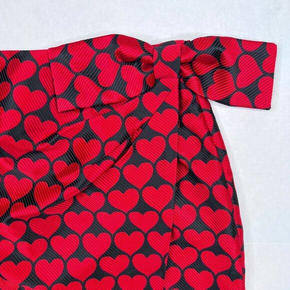 J. Crew Wrap Skirt in Jacquard Hearts Red Black Bow Size 4 - NWOT - Picture 5 of 9